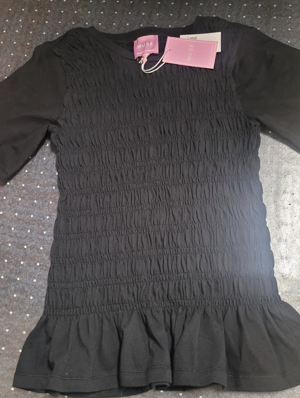 NWT MUSE SUPERCUTE TOP!